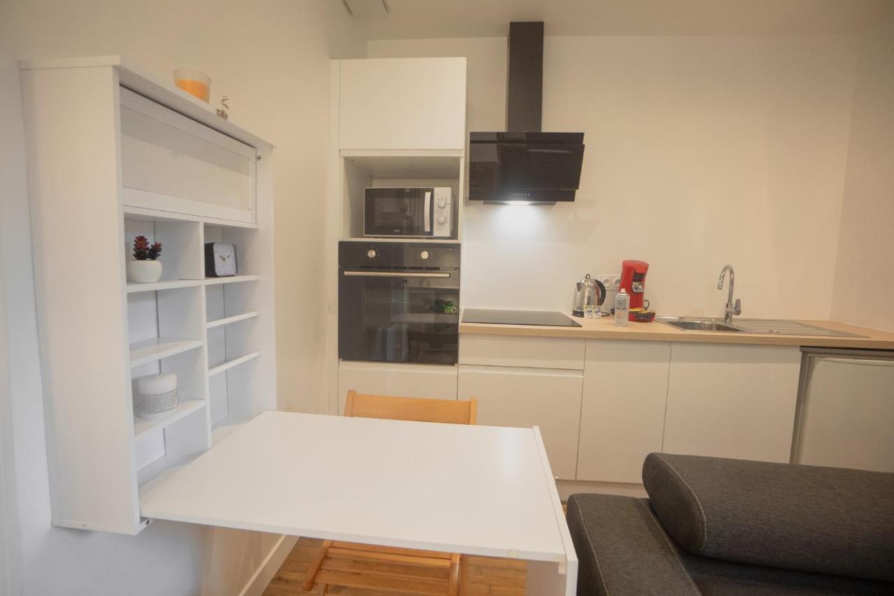 Appartement Cozy Avec Stationnement Gratuit Saint-André-les-Vergers Esterno foto